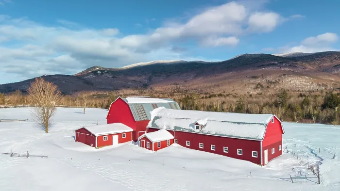 Framed Print : Winter at red barn and dairy farm in the Green Mountains, Waterbury Center, Vermont, USA Framed Print : Winter at red barn and dairy farm in the Green Mountains, Waterbury Center, Vermont, USA