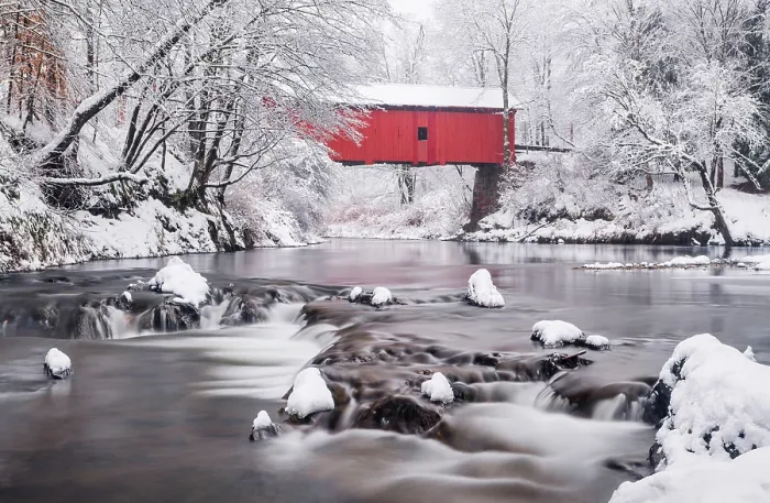 Framed Print : Winter at Slaughter House Covered Bridge, Green Mountains, Northfield, Vermont, USA Framed Print : Winter at Slaughter House Covered Bridge, Green Mountains, Northfield, Vermont, USA