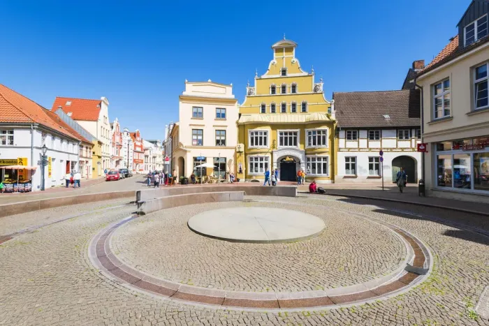 Framed Print : Wismar, Baltic coast, Nordwestmecklenburg, Mecklenburg-Western Pomerania, Germany Framed Print : Wismar, Baltic coast, Nordwestmecklenburg, Mecklenburg-Western Pomerania, Germany