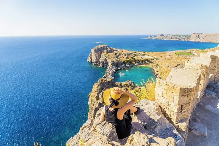 Framed Print : A woman in a hat at the Lindos Acropolis, Lindos, Rhodes, Dodecanese Islands, Greece. (MR) Framed Print : A woman in a hat at the Lindos Acropolis, Lindos, Rhodes, Dodecanese Islands, Greece. (MR)