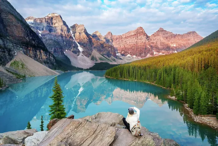 Framed Print : Woman taking a Photo, Moraine Lake during summer in Banff National Park, Alberta, Canada (MR) Framed Print : Woman taking a Photo, Moraine Lake during summer in Banff National Park, Alberta, Canada (MR)