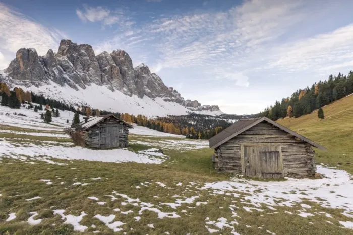 Framed Print : Two wooden lodges and Odle Dolomites. Malga Gampen, Funes, Bolzano, Trentino Alto Adige - Sudtirol Framed Print : Two wooden lodges and Odle Dolomites. Malga Gampen, Funes, Bolzano, Trentino Alto Adige - Sudtirol