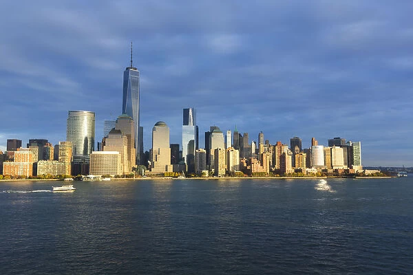 One World Trade Center and Downtown Manhattan across the Hudson River, New York, Manhattan
