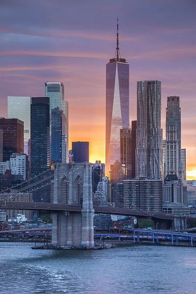 One World Trade Center, Lower Manhattan & Brooklyn Bridge, New York City, USA
