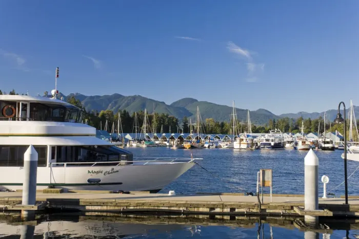 Framed Print : Yachts moored in Coal Harbour, Vancouver, British Columbia, Canada Framed Print : Yachts moored in Coal Harbour, Vancouver, British Columbia, Canada