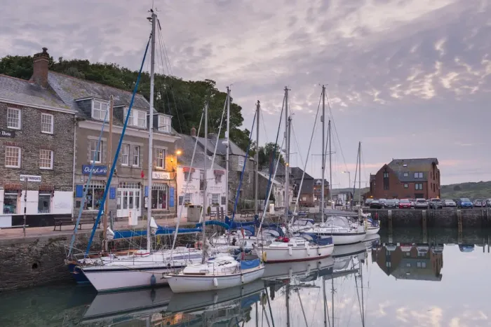 Framed Print : Yachts moored in Padstow harbour at dawn, Padstow, North Cornwall, England Framed Print : Yachts moored in Padstow harbour at dawn, Padstow, North Cornwall, England