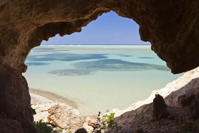Framed Print : Yemen, Socotra, Sha ab, Qalansiah. A view of Detwah Lagoon