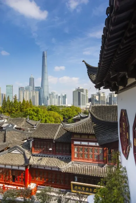 Framed Print : YuYuan Gardens and Bazaar with the Shanghai Tower behind, Old Town, Shanghai, China Framed Print : YuYuan Gardens and Bazaar with the Shanghai Tower behind, Old Town, Shanghai, China