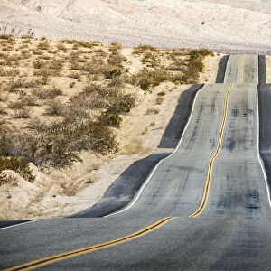 US 190 road, Death Valley National Park, California, USA
