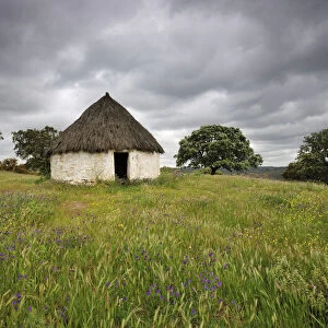 Ancient traditional hut of Noudar. Alentejo, Portugal