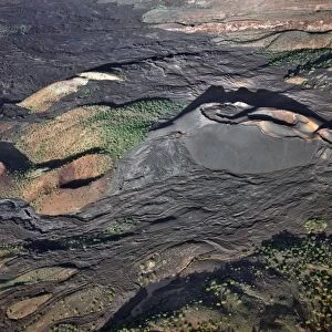 Andrews volcano is one of the numerous volcanic craters dotting the volcanic ridge, known as The Barrier, that separated the Suguta Valley from Lake Turkana several million years ago. The last eruption took place just over 100 years ago
