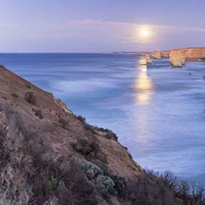 Twelve Apostles at moonrise, Port Campbell National Park, Great Ocean Road, Victoria