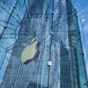 Apple Store at the IFC Shopping Mall (Shanghai Tower behind), Lujiazui, Pudong, Shanghai
