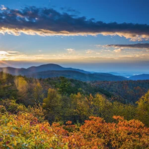 Autumn Sunrise, Blue Ridge Mountains, Shenandoah National Park, Virginia, USA