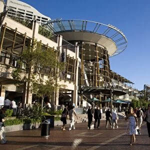 The bars and reataurants of Cockle Bay Wharf in Darling Harbour