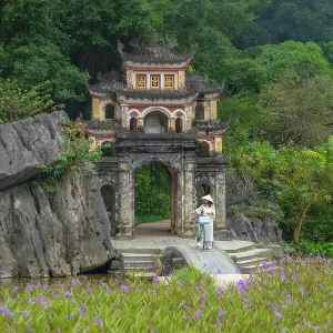 Bich Dong Pagoda, Tam Coc, Ninh Binh, Vietnam Bich Dong Pagoda, Tam Coc, Ninh Binh, Vietnam
