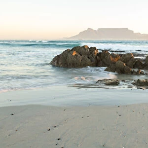 Bloubergstrand beach with Table Mountain in background