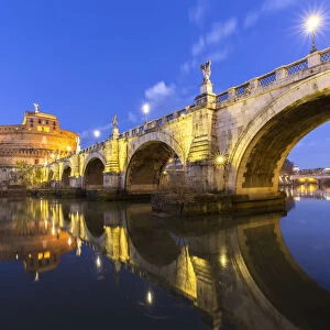 Blue hour in Rome in front of the Sant Angelo bridge