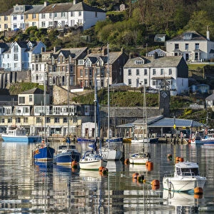 Boats moored in Looes pretty harbour at dawn, Looe, Cornwall, England