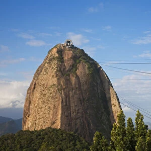 Brazil, Rio De Janeiro, Urca, Cable car at Sugar Loaf