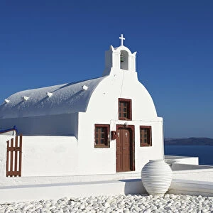 Chapel in Oia, Santorini, Cyclades, Greece