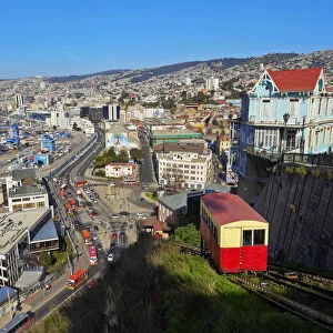 Chile, Valparaiso, View of the Artilleria Funicular Railway
