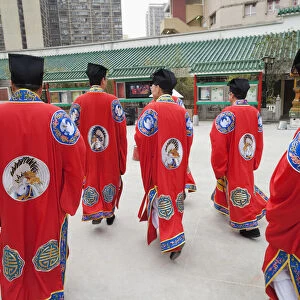 China, Hong Kong, Kowloon, Wong Tai Sin, Wong Tai Sin Temple, Taoist Priests in Ceremonial