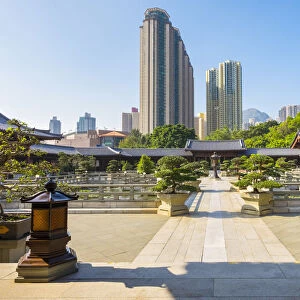Chinese gardens at Chi Lin Nunnery, Wong Tai Sin district, Kowloon, Hong Kong, China