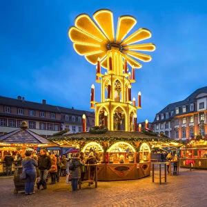 Christmas market on the marketplace in Heidelberg, Baden-WAorttemberg, Germany