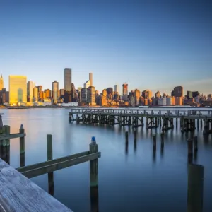 Chrysler & UN Buildings and Midtown Manhattan skyline from Queens, New York City