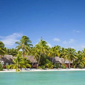 Cook Islands, Aitutaki Atoll, Smal Beach Resort on the Lagoon