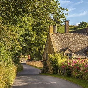 Cottage in the village of Snowshill, Cotswolds, Gloucestershire, England