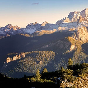 Croda da Lago and mount Pelmo in background, Dolomites, Cortina d Ampezzo, Belluno