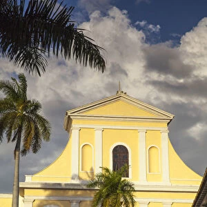Cuba, Trinidad, Plaza Mayor, Iglesia Parroquial de la Santisima Trinidad - Church