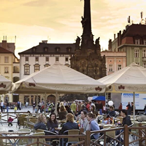 Czech Republic, Northern Moravia, Olomouc, Horni Namesti Square and Town Hall, outdoor