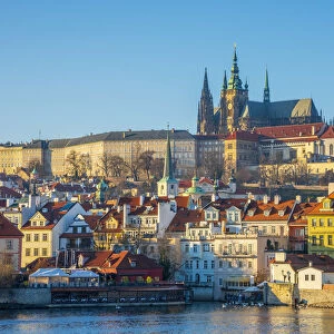 Czech Republic, Prague, Mala Strana and Prague Castle across River Vlatava