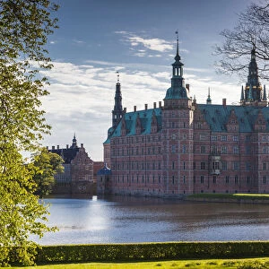 Denmark, Zealand, Hillerod, Frederiksborg Castle, exterior