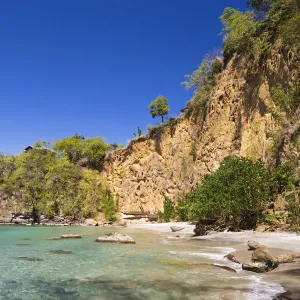 Dominica, St John Parish, Portsmouth. Secret Beach at Secret Bay