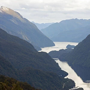 Doubtful Sound, Fiordland National Park, South Island, Southland, New Zealand, Australasia