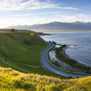 Elevated view over dramatic landscape, Kaikoura, South Island, New Zealand