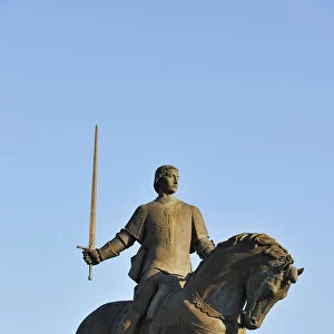 Equestrian statue of Nuno Alvares Pereira, constable of Portugal, Batalha monastery