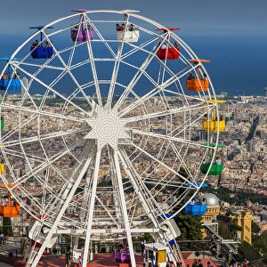 Ferry wheel at Tibidabo amusement park, Barcelona, Catalonia, Spain