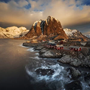 Fishermens cabins (rorbuer) of Hamnoy along the coast in the Lofoten islands, Norway