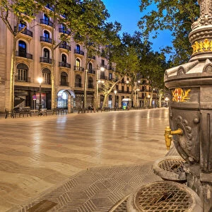 Font de Canaletes drinking fountain, La Rambla, Barcelona, Catalonia, Spain