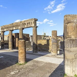 The Foro, Civil court of Ancient Pompei, Pompei village, Naples district, Campania, Italy