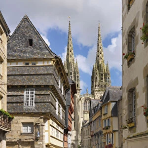 France, Brittany, Finistere, Quimper, Old town, Rue Kereon, Saint Corentin cathedral