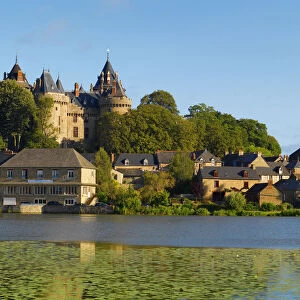 France, Brittany, Ille et Vilaine, Combourg, Chateau de Cambourg with lake infront