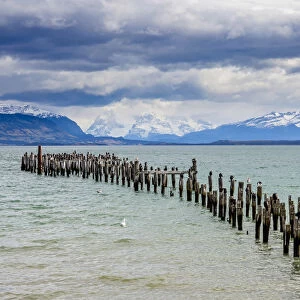 Gaffos Pier, Admiral Montt Gulf, Puerto Natales, Ultima Esperanza Province, Patagonia