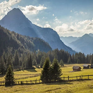 Gaistal valley overlooking the Mieminger mountain range, Ehrwald in Tirol, Tyrol, Austria