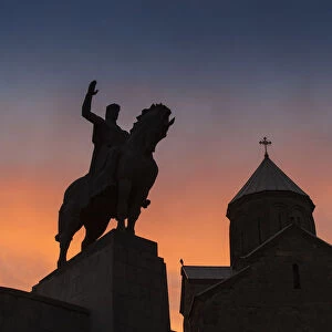 Georgia, Tbilisi, Avlabari, Equestrian Statue of King Vakhtang Gorgasali beside